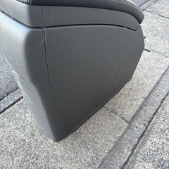 30プリウス センターコンソールの画像