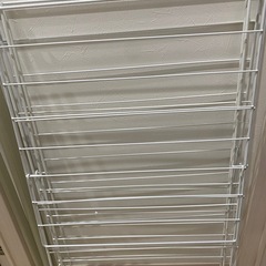 折りたたみ式洗濯物干しの画像