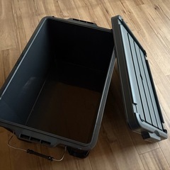 アイリスオーヤマ　バックルコンテナ　セット
の画像