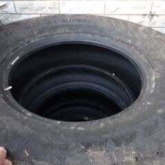 古いけどバリ山　ブリザック　ＤＭ　265/70/15　４本の画像