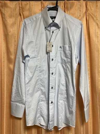 バーバリー   ワイシャツ　Burberry 未使用タグ付き