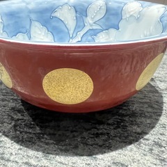 28日22時まで！新年にぴったりの金が使われています！砥部焼大皿と70年以上使った九谷焼アンティークの中鉢の画像