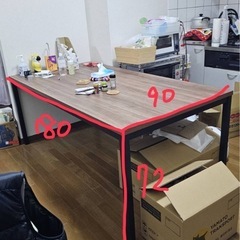 ダイニングテーブル、オフィス会議用4名掛けの画像