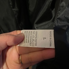 男性　パーカーの画像