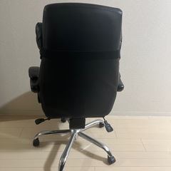 オフィスチェアーの画像