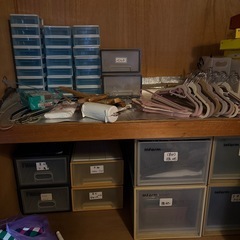 中古の押入れ収納ケース・古カラーボックスの画像