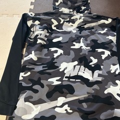 NIKE パーカー　Lサイズの画像
