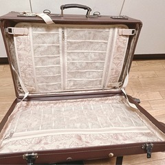 【1輪車輪割れ有】キャリーケースの画像