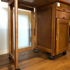 変形する机収納【お渡し期間限定　2026/1/7～1/20まで】の画像