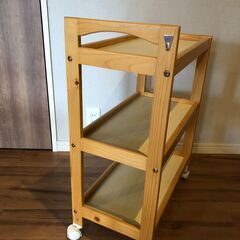 木製ワゴン【お渡し期間限定　2026/1/7～1/20まで】の画像