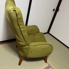 【0円・無料】一人掛けソファ／グリーン系（引き取り限定）の画像