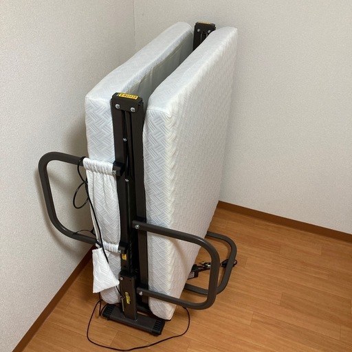 折り畳み電動リクライニングベッド