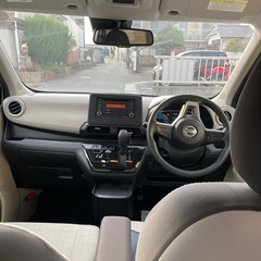 ニサンディズ年式平成30年車検令和9年の2月までの画像