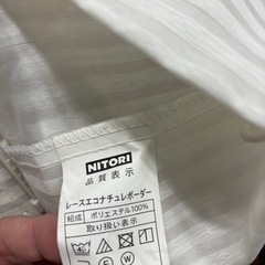 カーテンの画像