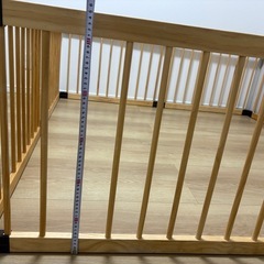 木製ベビーサークルの画像