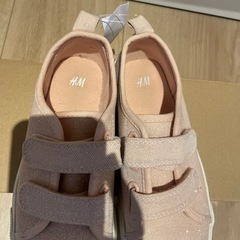 歳末セール価格！19.5cm  H&M スニーカーの画像