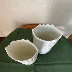 花瓶　2本　カイザーポーセレンの画像