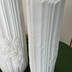 花瓶　2本　カイザーポーセレンの画像