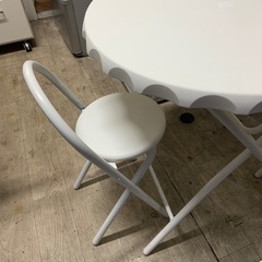 ダイニングテーブルチェア3点セット　折りたたみ式の画像