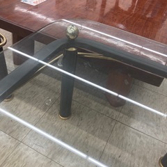 【ジモティー割引で最大15％OFF⭐️】ガラステーブル　ローテーブルの画像