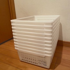 お引取り先決まりました　【10個】ダイソーのカゴ　Ａ４スタッキングバスケットの画像