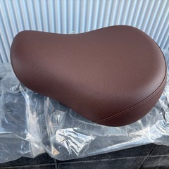 ロイヤルエンフィールド　クラシック350 サドル
の画像