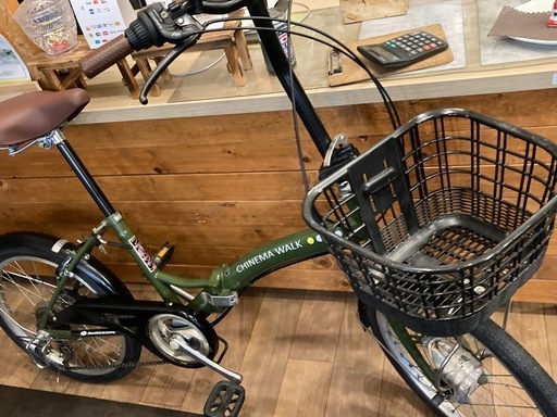 【前後タイヤ・チューブ新品！】LEDオートライト　6段変速　　20インチ折りたたみ自転車　モスグリーン