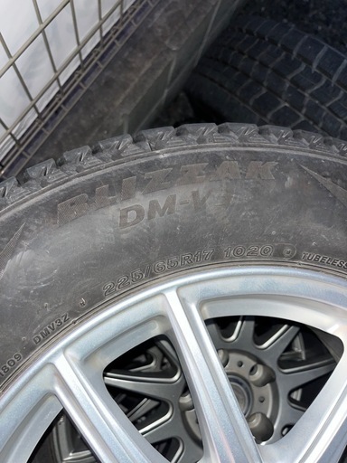 ※バリ山　ブリヂストン　225/65R17 スタッドレスホイール付