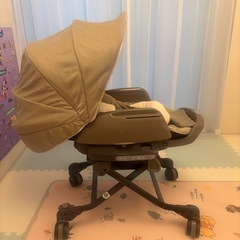 マキシコシ ベビーシート＋ISOFIXベース＋ベビーカー 3点セット【使用感・黄ばみあり】の画像