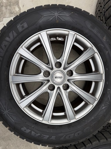 スタッドレスタイヤ4本ホイール付215/65R16
