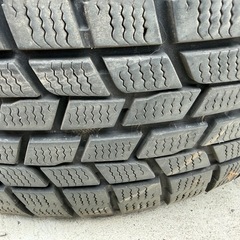 スタッドレスタイヤの画像