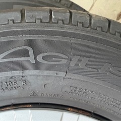 200系ハイエース純正ホイール&タイヤ の画像