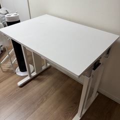 昇降デスクの画像