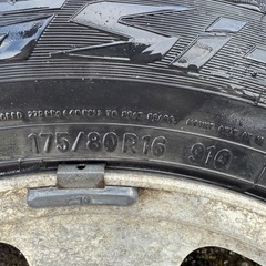 スズキジムニー、スノータイヤとアルミ175/80R16の画像