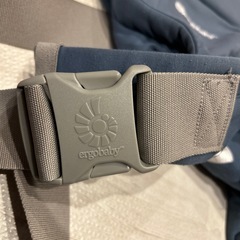 エルゴベビー　ベビーキャリア　抱っこ紐　embrace エンブレイスの画像