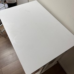 昇降デスクの画像