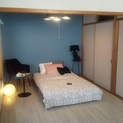 脚付きマットレスの画像