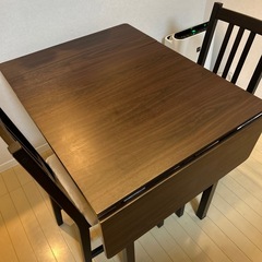 IKEA ダイニングテーブル　チェアセットの画像
