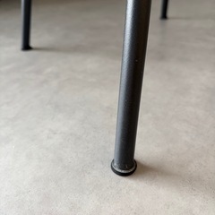 Sanesuline イームズチェア 座面高め ダイニングチェア 椅子 シェルチェア リプロダクト 鉄製脚 2脚セット グレーの画像