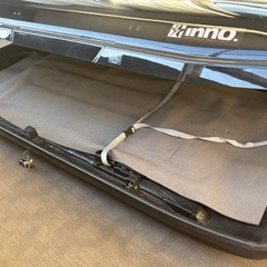 INNO ROOF BOX（イノー　ルーフボックス）　BRQ55BK、エアロバー、付属品（RAV4用）の画像
