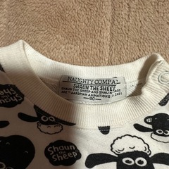 ひつじのショーン トレーナー 80 白／肩ボタンあり 使用感あり の画像