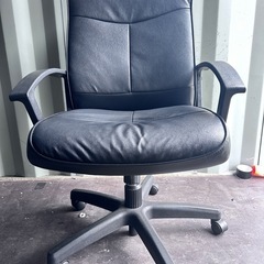 オフィスチェアの画像