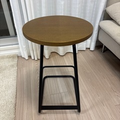 unico サイドテーブルの画像