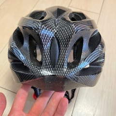 自転車アクセサリーセット (サドルバッグ・ヘルメット・工具・レインポンチョ・テープ)の画像