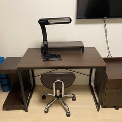 一人暮らしに必要な生活用品一式の画像