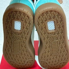 新品・未使用 Puma ミントグリーン スニーカー SOFTFOAM+ 24cmの画像