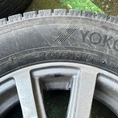 車　タイヤ　12インチの画像
