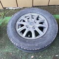 車　タイヤ　12インチの画像