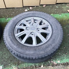 車　タイヤ　12インチの画像