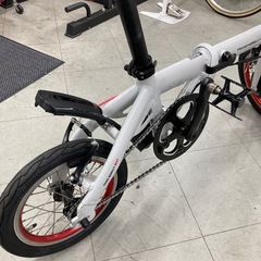 トランスモバイリー　4.0Ahバッテリー14インチ折りたたみ電動アシスト自転車　　別売りキャリーケース付きの画像